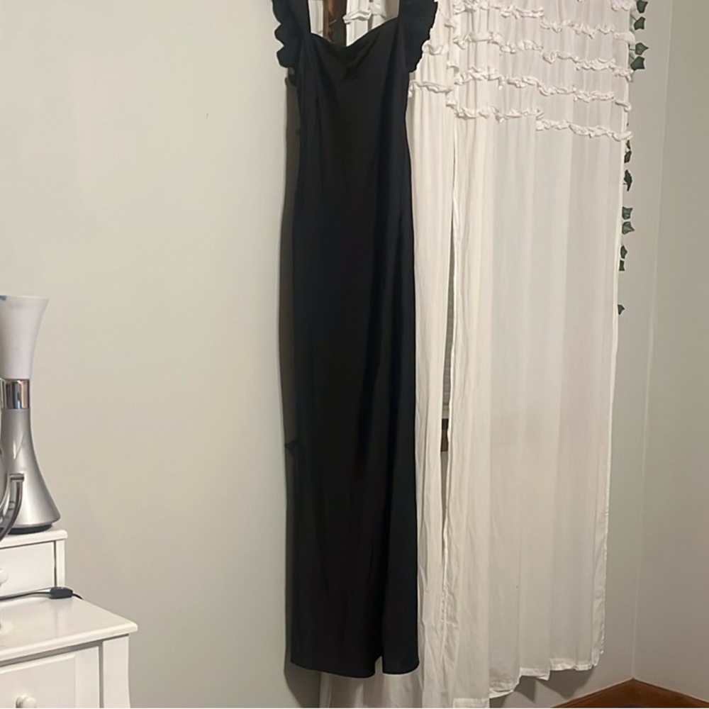 Elegant Black Evening Gown